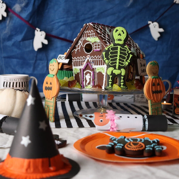 DIY Haunted House Biscuit Tin
