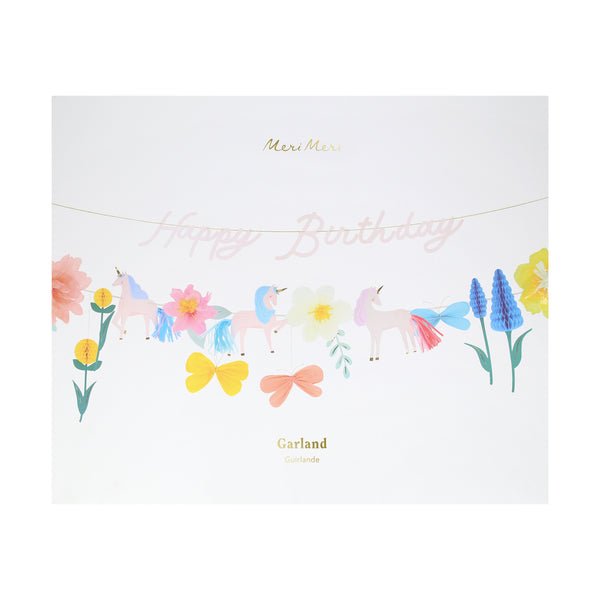 Make your unicorn birthday party look amazing with our special paper garland featuring unicorns and flowers. Image4