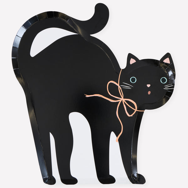 Add playful fun to your Halloween party supplies with our special cat shaped paper plates, ideal for colour, character and style. Image1
