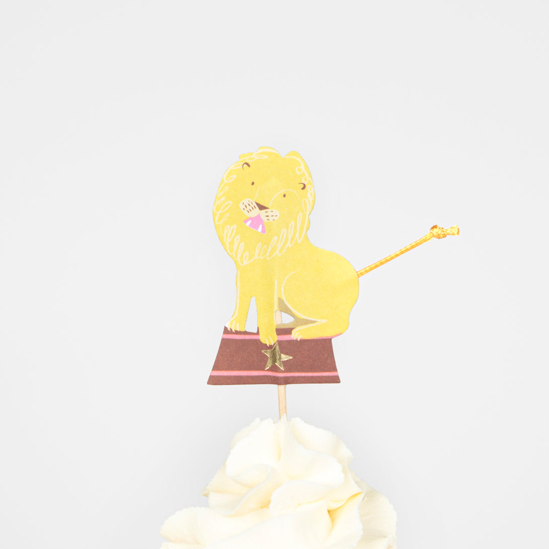 Our special cupcake, with circus icons, is perfect for a circus party.