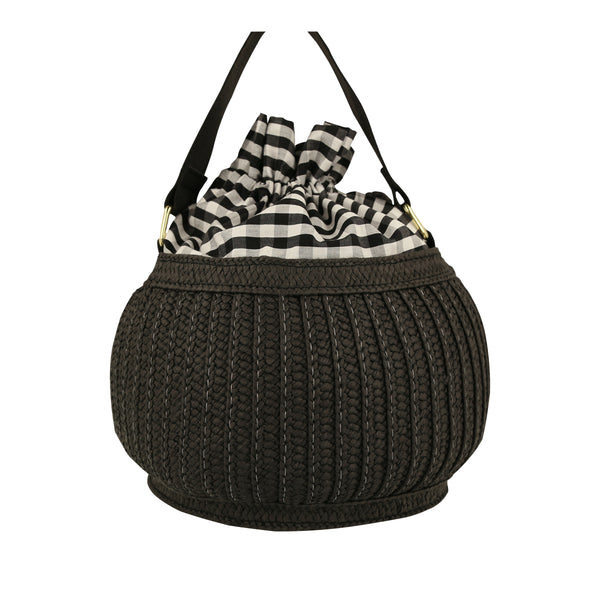 Our Halloween bag, in the shape of a black cat bag, is the perfect reusable trick or treat bag and a great Halloween gift. Image6