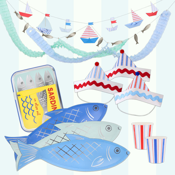 Have a wonderful boat party with our party supplies set for lots of nautical fun, including tableware, sailor party hats and a striking boat garland. 