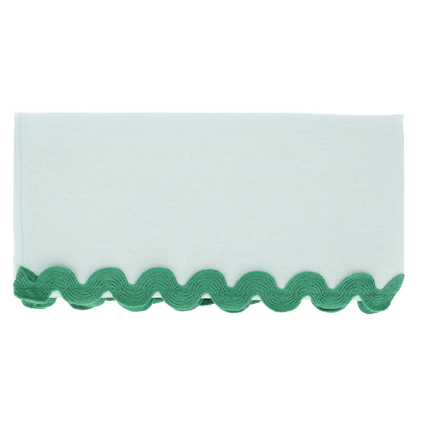Our green, pink and red fabric napkins, with ric rac details, are perfect for Christmas tableware. Image8