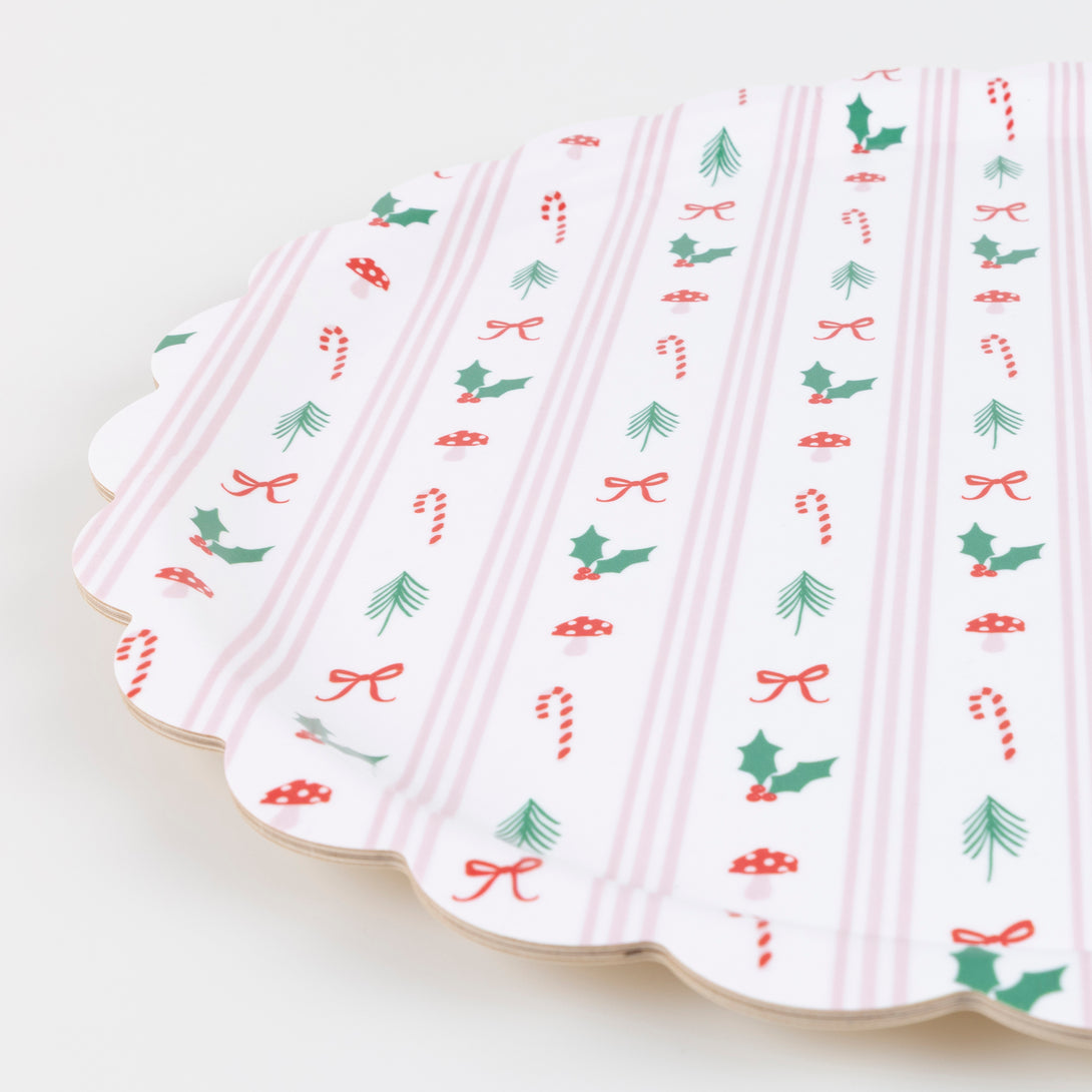 Our Christmas tray features a pretty icon and stripes design in red, green and pink, ideal as a hostess gift or as a stylish home accessory. Image2