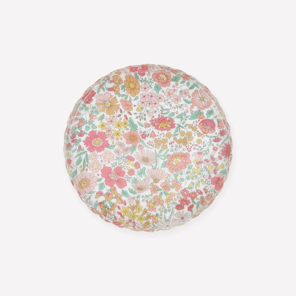 Our small round accessory tray, with a stylish scalloped edge, is made from enamelled metal with a Liberty floral design, a great hostess gift. Image1