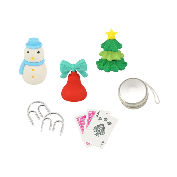 Our luxury Christmas crackers have stylish tissue paper fringe details, and contain a gold party hat, a joke and fun party gifts for all the family. Image2