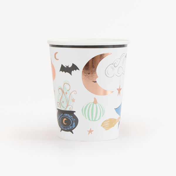 Our Halloween cups, made from paper, feature colourful characters and shiny copper foil details, ideal for hot and cold party drinks. Image1