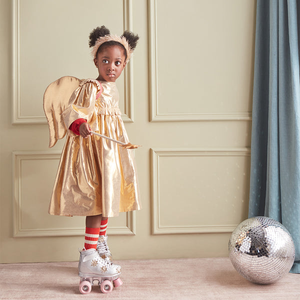 Our gold angel wings and gold angel handband are perfect kids' Christmas costumes. Image2