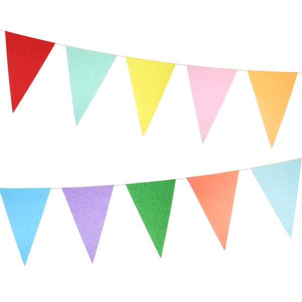 Our paper garland set includes 2 flag garlands in 10 bright colours, ideal for birthday party decorations.