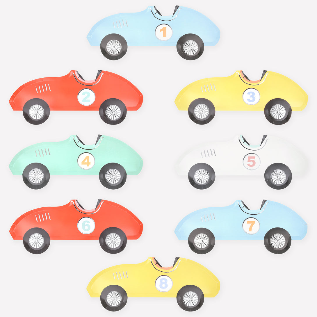 Our party plates are perfect for boys birthday party ideas. Image1