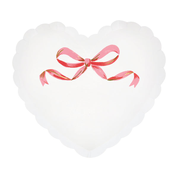 Our set of paper heart plates, in pink and white, feature charming scalloped edges and pretty bow designs, for a wonderful look. Image4
