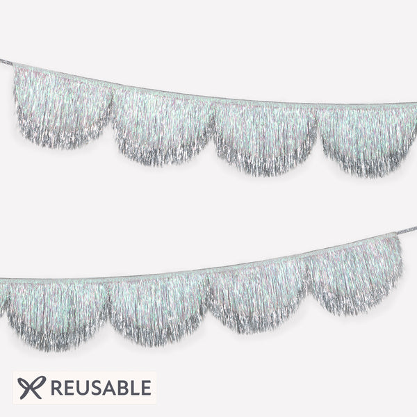 Use our silver tinsel garland to make your Christmas celebrations and New Year parties look amaziing. Image1