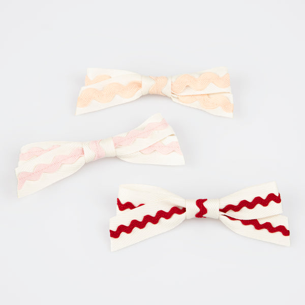 Our bow hair clips feature on-trend ric rac in pretty colours, fabulous as kids accessories. Image3