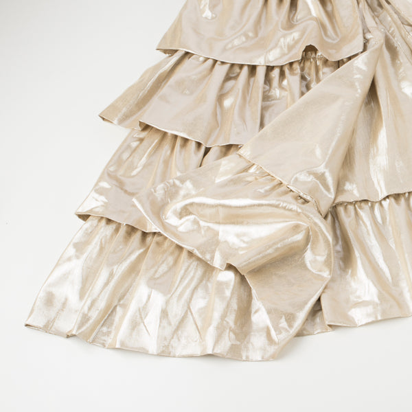 This gorgeous cape, crafted from gold lamé fabric, looks sensational. Image4