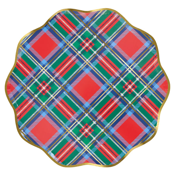 Our Christmas plates, made from paper in a dinner plate size, feature a mix of tartan designs in festive colours with pops of shiny gold foil. Image5