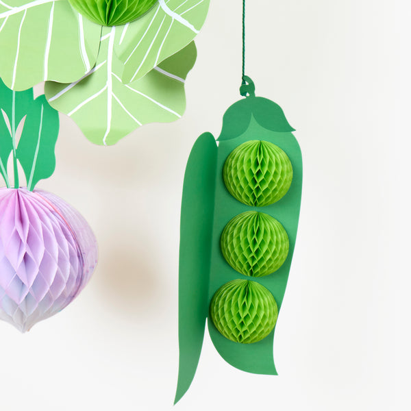 Our giant vegetable decorations make the perfect springtime decorations, with honeycomb details for fun and style. Image5