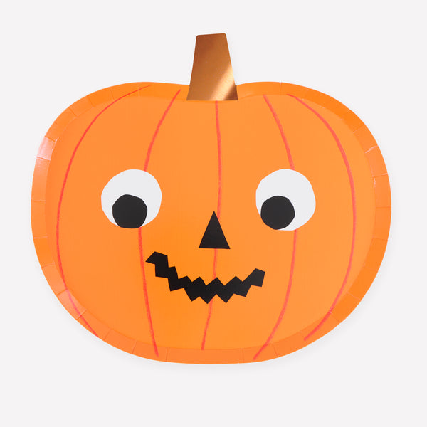 Our paper Halloween plates are shaped like a pumpkin, with a cheerful face and a copper foil stalk, perfect to add a happy touch to your table. Image1