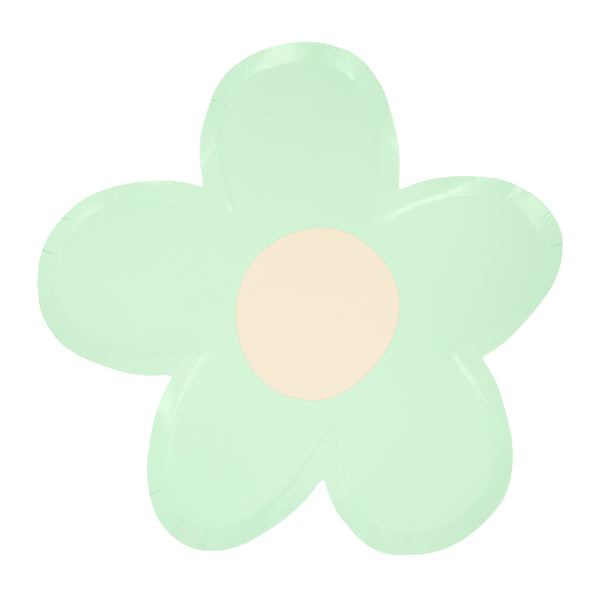 Our party plates, in the shapes of pastel flowers, will look perfect at any party. Image8