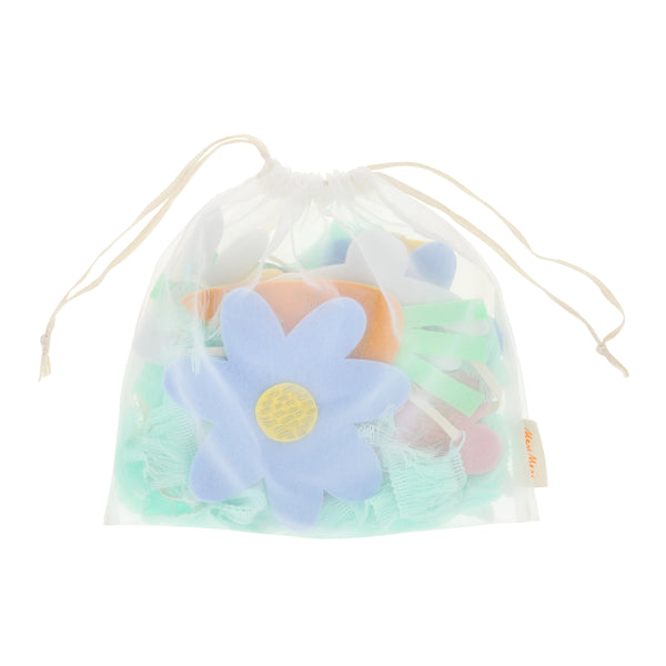 Our fabric garland is perfect to add to your Easter decorations, featuring felt Easter icons and playful tasselled fringe details for fun and style. Image6