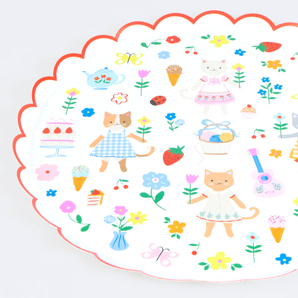 Our kitten club party set features tableware and party bags for eight, party garlands and candles, perfect for a folk themed look. 