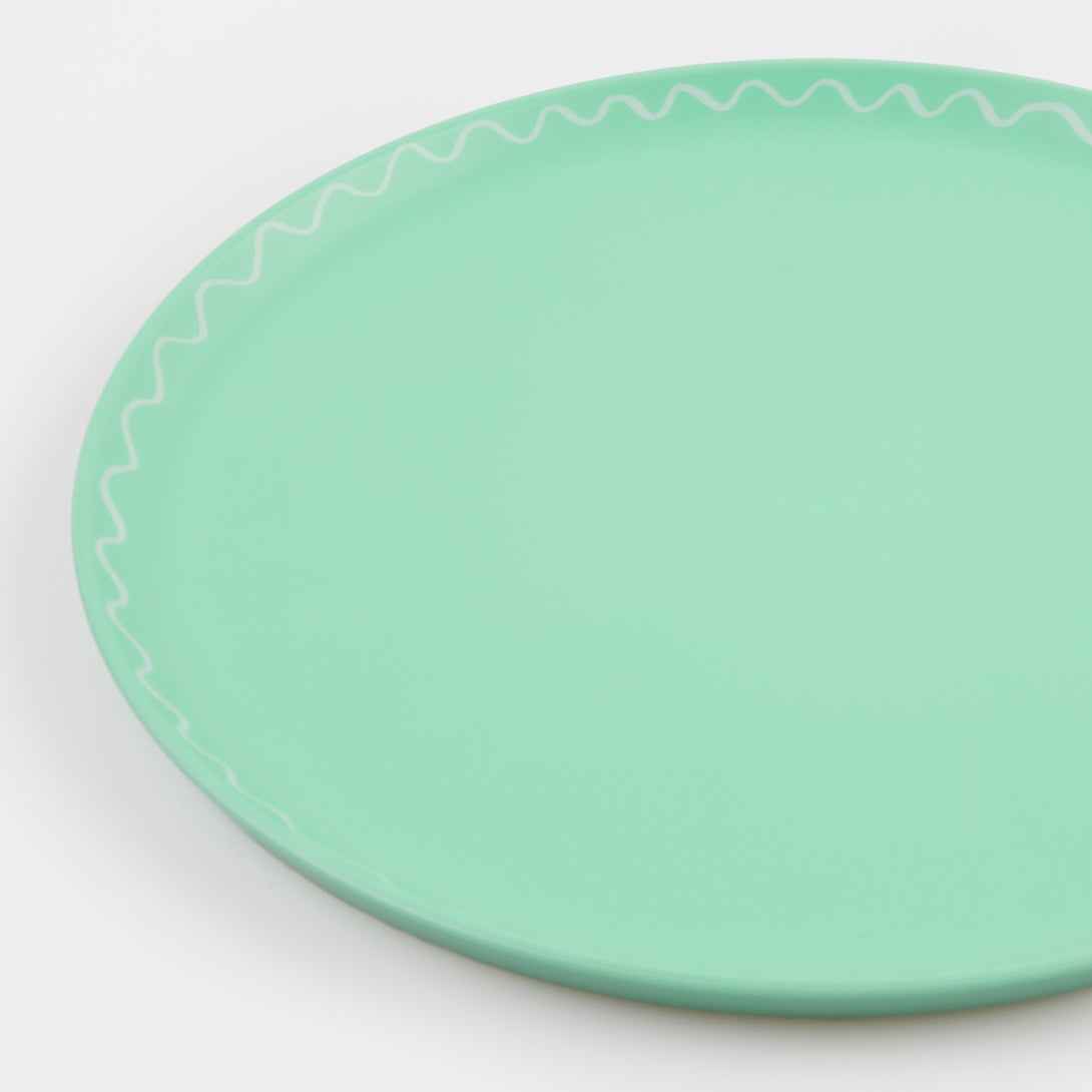 Our plastic plates are made from recycled plastic in 6 pretty colours, reusable time and time again.