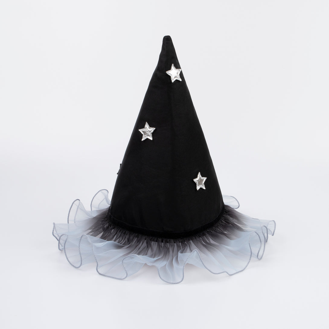 Our witch costume, with a witch hat, dress and wand, is the perfect kids Halloween costume for those who love to look magical. Image5
