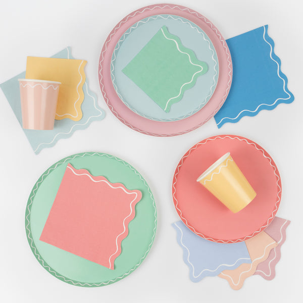 Our paper cups are perfect for all parties, and come in several colours - blue cups, yellow cups and pink cups. Image6