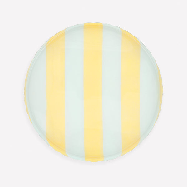 Our enamel tray, made from metal with a clear enamel coating, features pastel blue and mint stripes, for a classic look. Image1