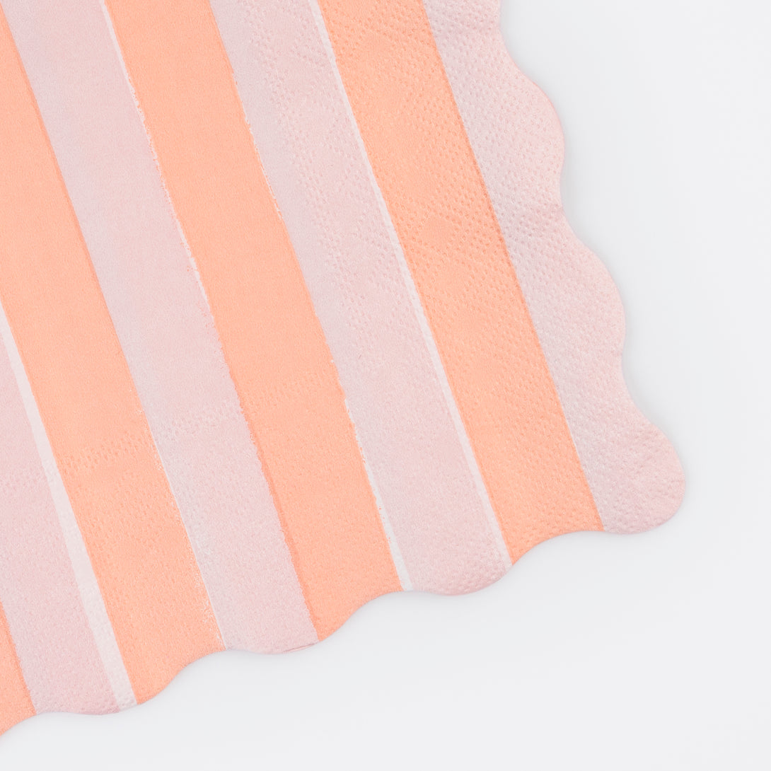 Our pastel striped napkins are large napkins with a wavy edge, ideal as baby shower napkins or garden party napkins.