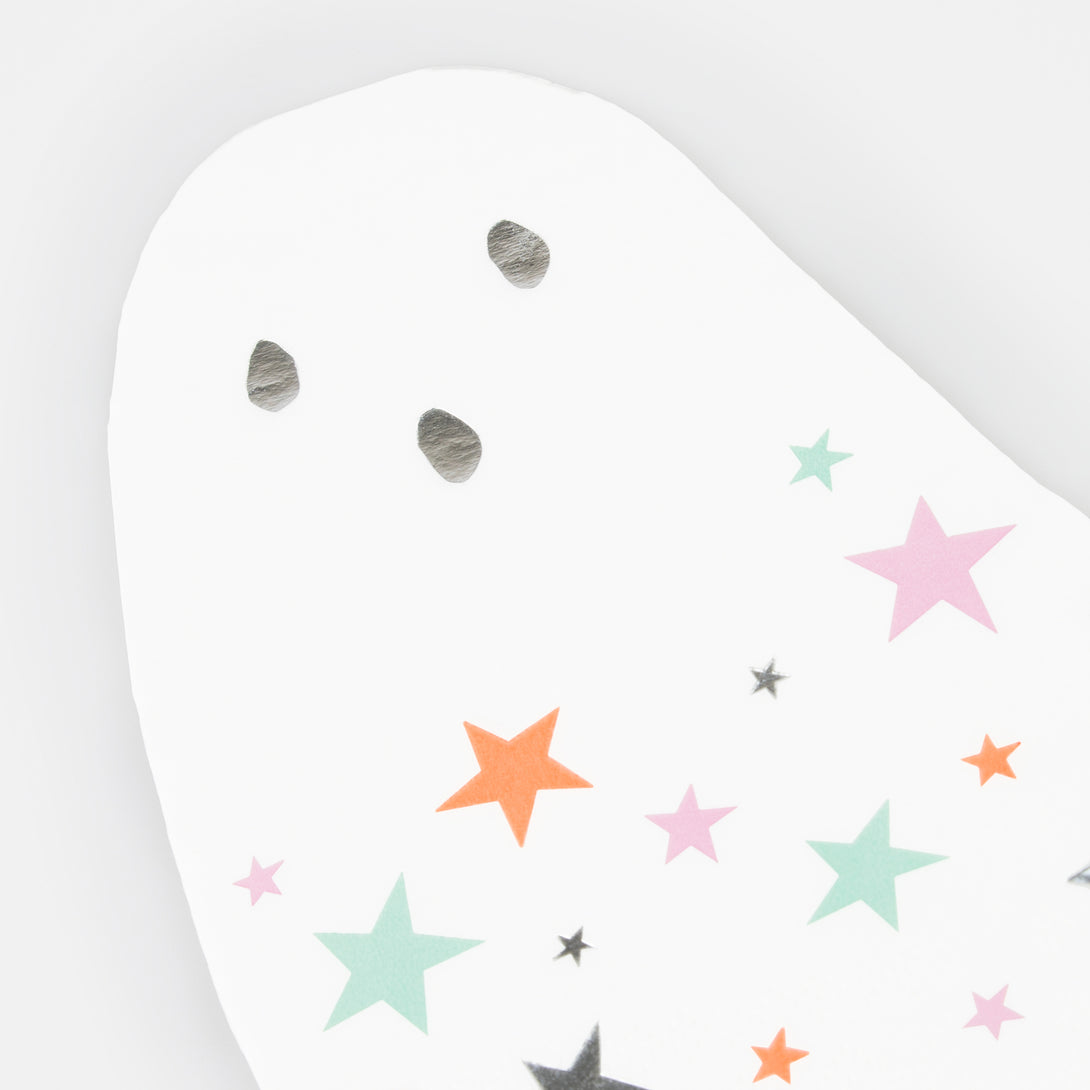 Our ghost napkins, with fun star and shiny silver foil details, are ideal to add to your Halloween party supplies.