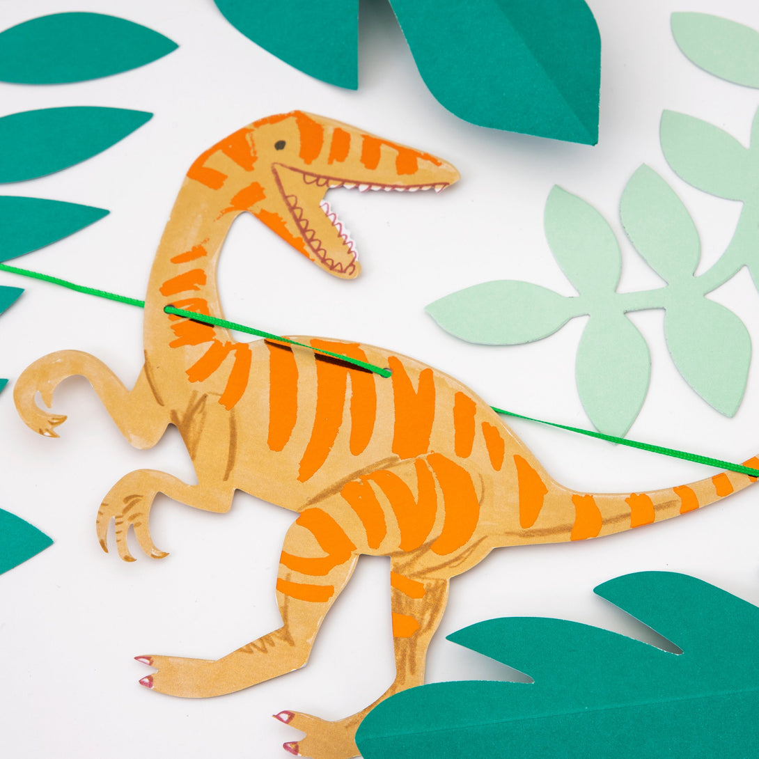 Get all the dinosaur party supplies you need for 8 guests in one box. 