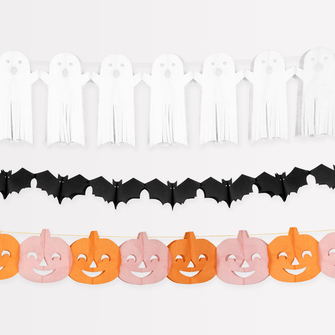 Our tissue paper Halloween garlands are in the shape of pumpkins, bats and ghosts.