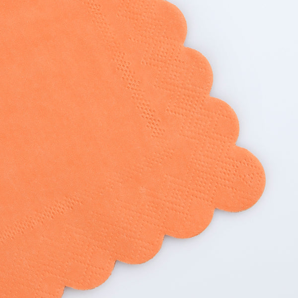Our party napkins, in a bright orange colour, have a stylish scalloped edge - ideal for a festival or BBQ. Image3