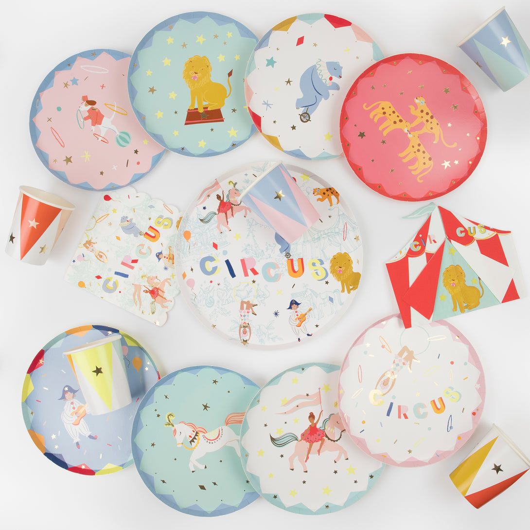 Our circus cups are perfect for a circus themed party, with bright colours and shiny gold foil stars.