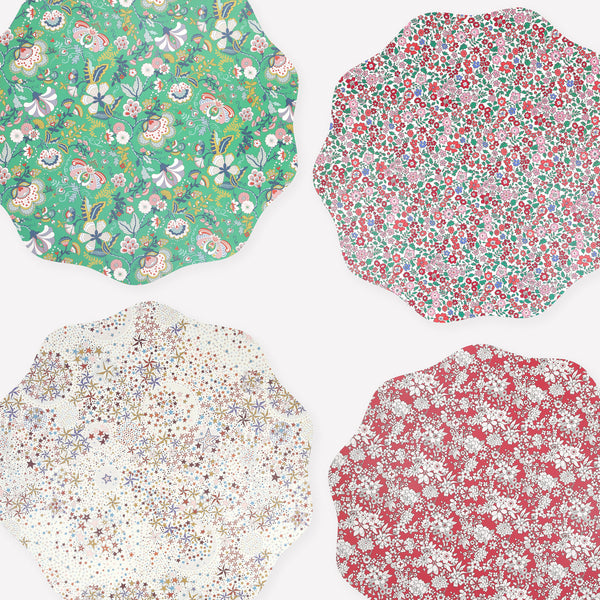 Use our luxury placemats, made from laminated wood with festive Liberty prints, for all your Christmas meals and parties. Image1