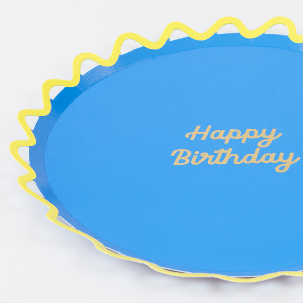 Our dinner plates are made especially as birthday party plates, with bright colours and a Happy Birthday message in shiny gold foil. Image3
