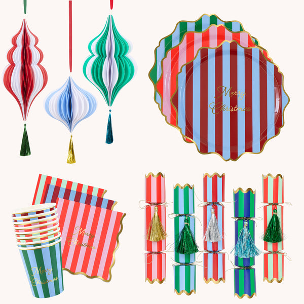 Our striped Christmas party supplies set includes plates, cups, napkins, crackers and 3 honeycomb decorations to add style and vibrancy. Image1