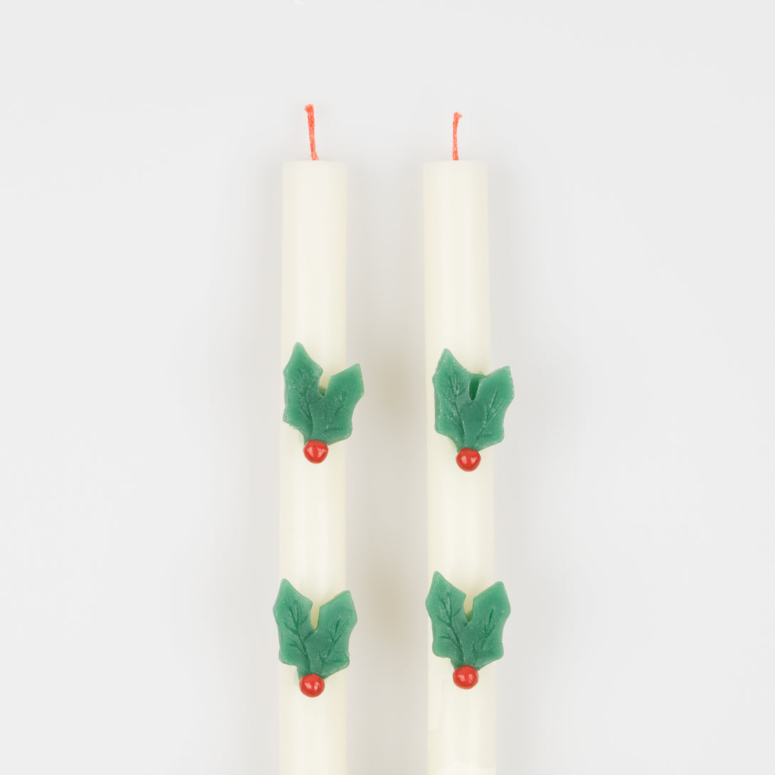 Our Christmas candles, with holly details, will look amazing at your Christmas dinner.