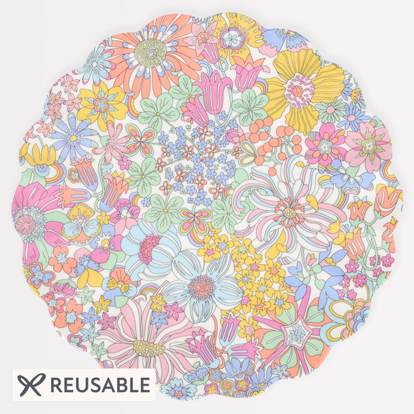 The combination of sturdy melamine with a colourful Liberty print design makes this large reusable party plate really special. Image1