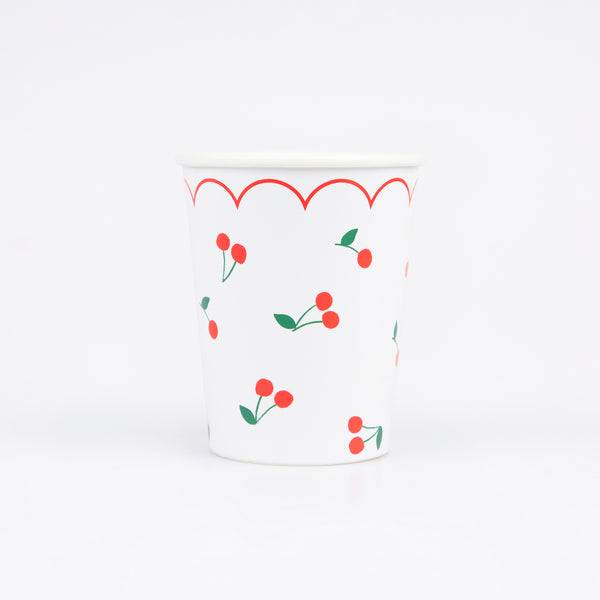 Serve hot or cold drinks in style with our paper cups with a summery cherry design. Suitable for adults and kids.