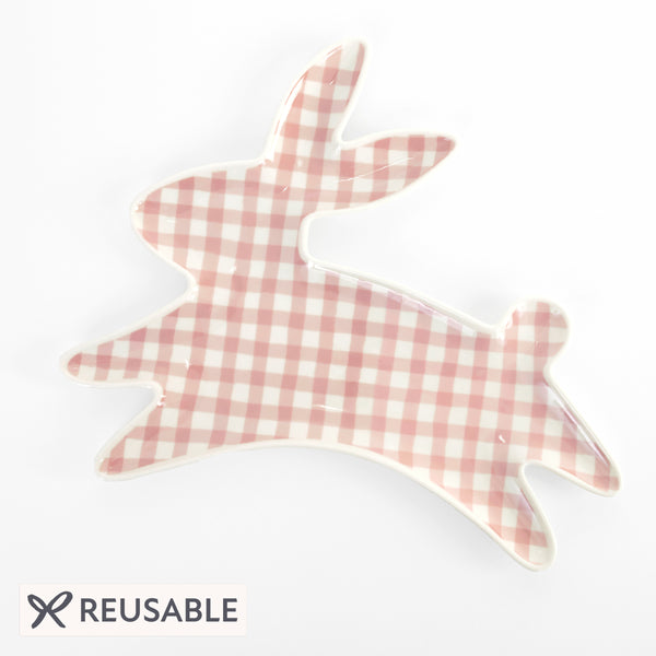 Resuable porcelain plates for parties with an on-trend gingham design and an adorable bunny shape. Image1