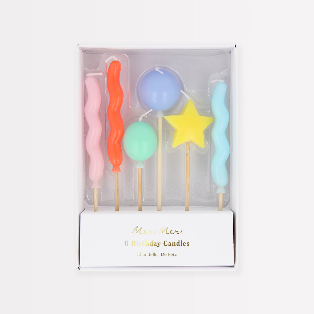 Our birthday candles are great as birthday cake decorations, featuring balloon shapes and bright colours.