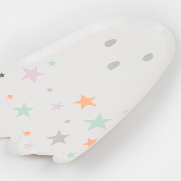 Our colourful ghost plates feature bright stars and shiny silver foil, to look amazing at your Halloween party. Image3