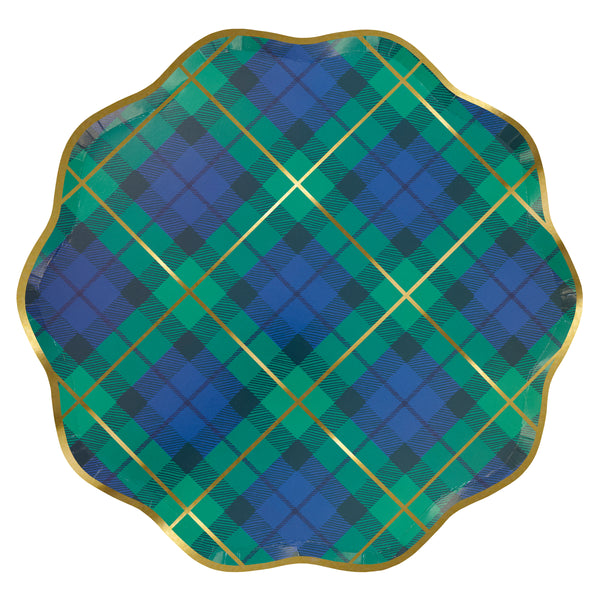 Our Christmas plates, made from paper in a dinner plate size, feature a mix of tartan designs in festive colours with pops of shiny gold foil. Image7