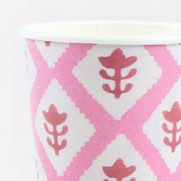 Our Christmas cups, made from paper, feature Molly Mahon block print designs in seasonal colours, perfect for hot and cold drinks. Image3