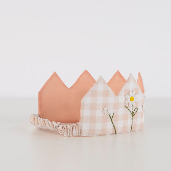 Our flower crown is perfect as a fairy crown and as a crown for girls. Image4