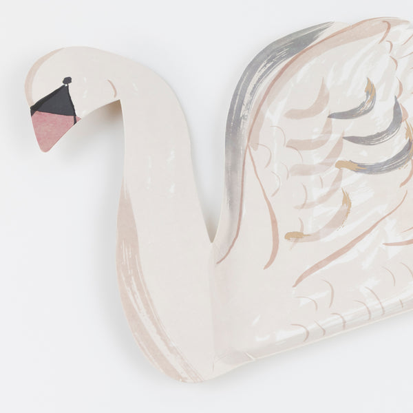 Use our party plates, in the shape of sophisticated swans, to make any dinner party, bridal shower or  princess party look amazing. Image2