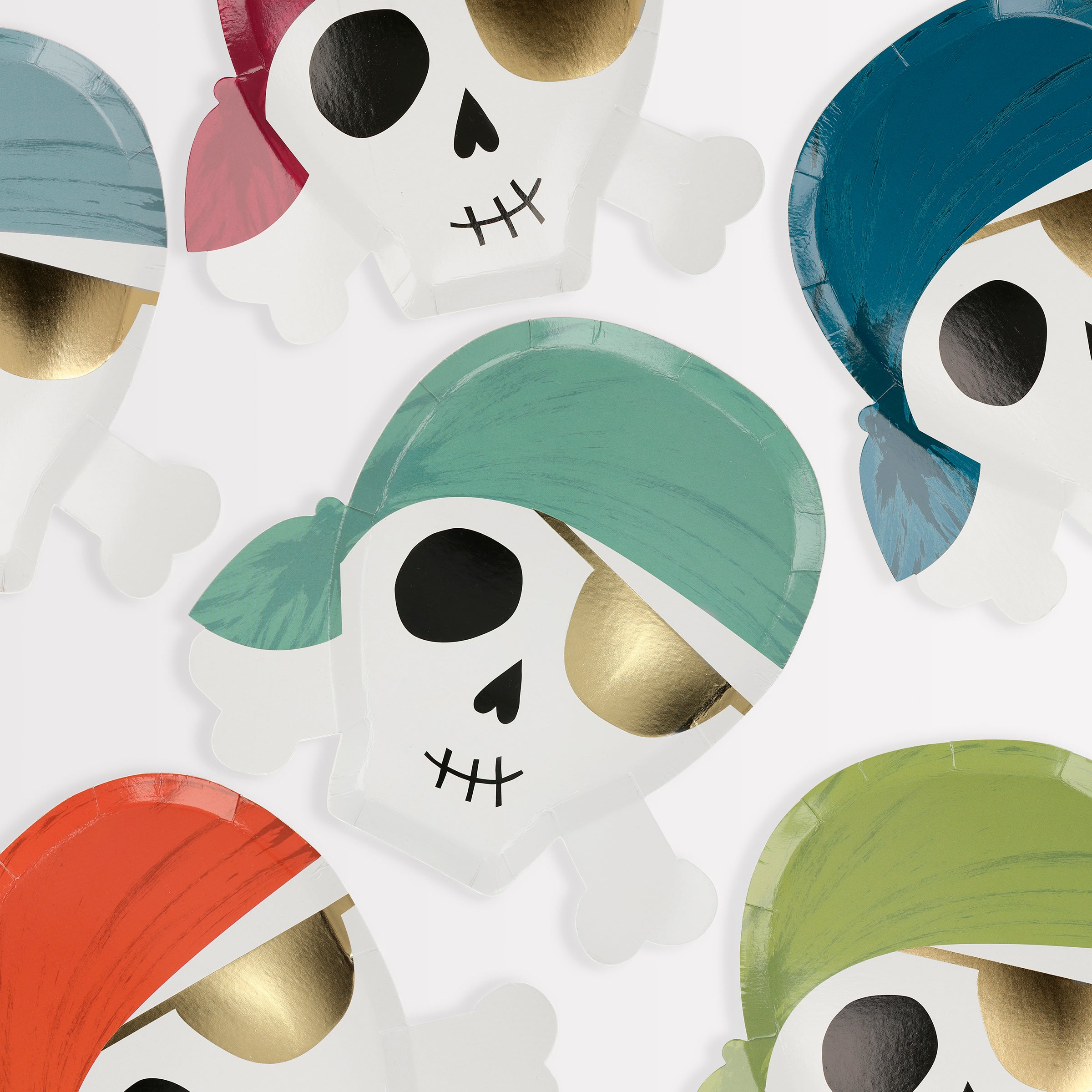 Our paper plates, perfect for a pirate birthday party, have skull and crossbone designs with colourful bandanas.