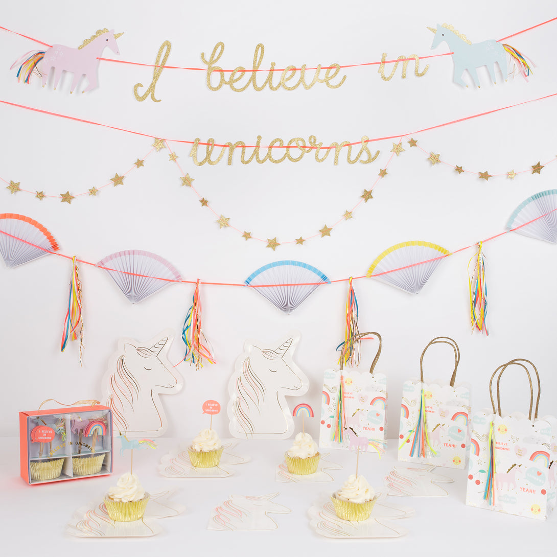 Our special unicorn party set includes lots of magical party supplies including a garland, plates, napkins, cupcake kit and party bags. 