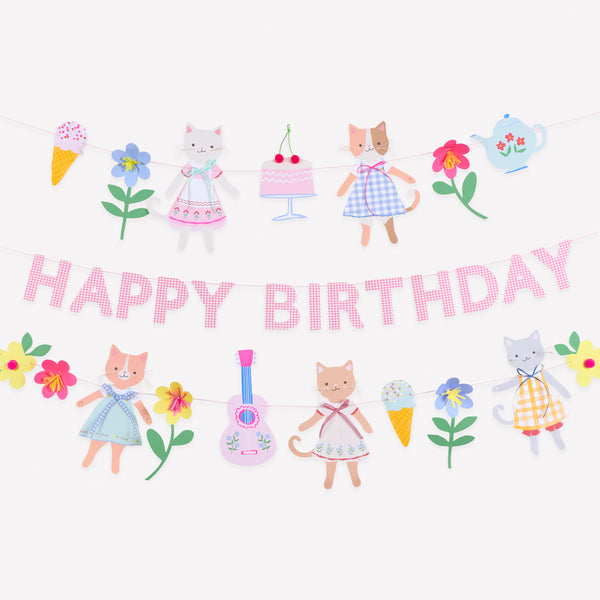 Our kitten club party set features tableware and party bags for eight, party garlands and candles, perfect for a folk themed look. 